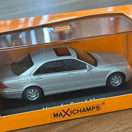 Maxichamps Mercedes-Benz S-Class W220 1998 1:43 Silver Metallic Diecast Model - fine detailed model replica