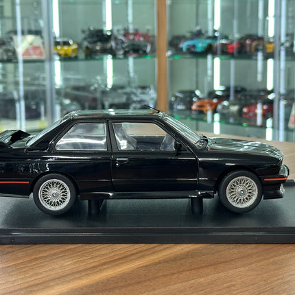 Solido BMW M3 E30 Sport EVO 1990 1:18 Diecast Model Car Black - collectible scale model car