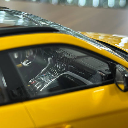 MR Collection Models 1/18 Lamborghini URUS Resin Model Yellow Gold - detailed model car replica
