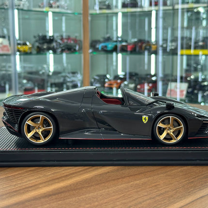 MR Collection Ferrari Daytona SP3 1:18 Full Carbon Fiber Resin Model - collectible scale model car