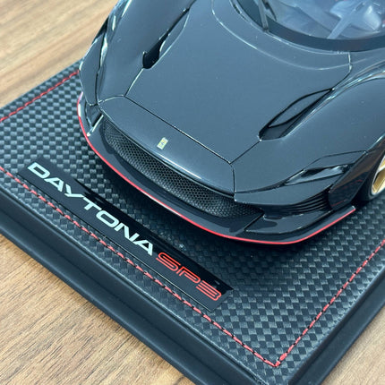 MR Collection Ferrari Daytona SP3 1:18 Full Carbon Fiber Resin Model - scale model collectible piece
