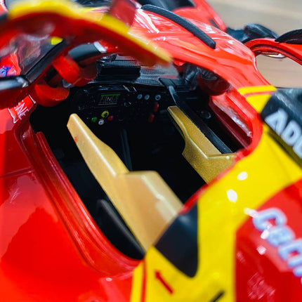 Bburago Ferrari 499P #50 24h Le Mans 1:18 Diecast Model Car Red Yellow - showroom-quality model replica
