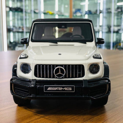 GT Spirit 1:18 Mercedes-Benz G-63 White Resin Model Car - studio product photo of the scale model