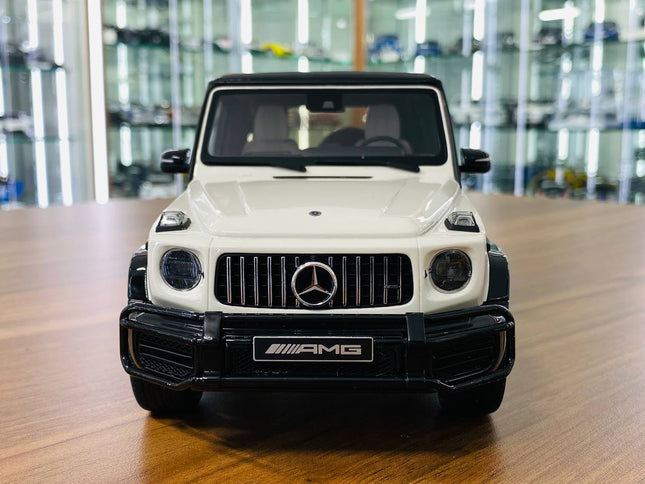 GT Spirit 1:18 Mercedes-Benz G-63 White Resin Model Car - studio product photo of the scale model