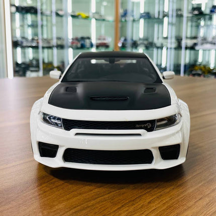 GT Spirit 1/18 Resin Dodge Charger SRT Hellcat White Model Car - studio product photo of the scale model