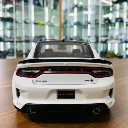 GT Spirit 1/18 Resin Dodge Charger SRT Hellcat White Model Car - premium collector scale model