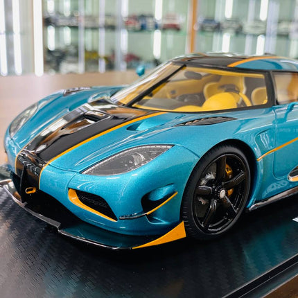 GT Spirit Koenigsegg Agera RSR 1/18 Resin Model Not Opening Blue - collector edition scale model