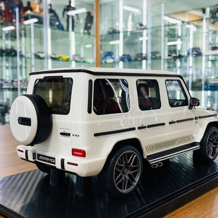 GT Spirit 1:18 Mercedes-Benz AMG G63 White Resin Model Car - fine detailed model replica
