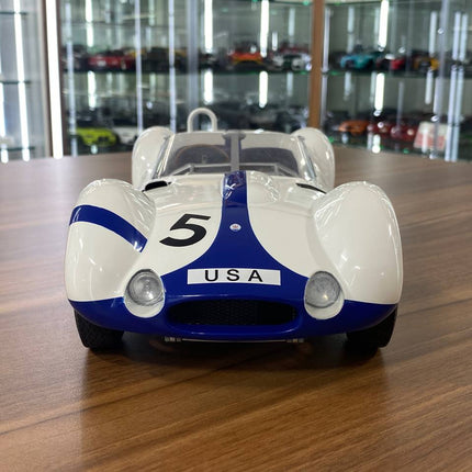 Minichamps Maserati Tipo 61 Birdcage #5 1960 1:12 White/Blue Diecast Model - studio product photo of the scale model