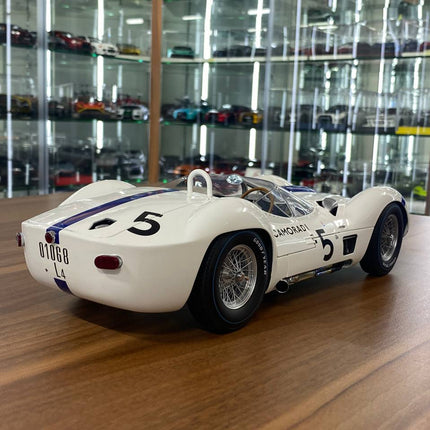 Minichamps Maserati Tipo 61 Birdcage #5 1960 1:12 White/Blue Diecast Model - fine detailed model replica