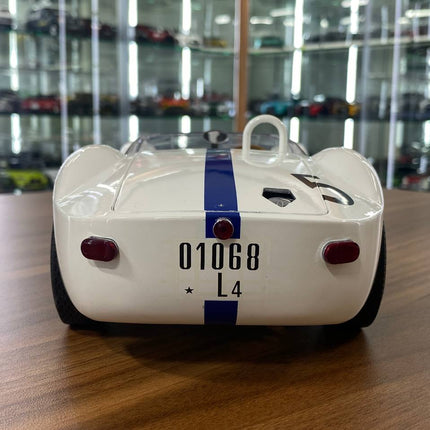 Minichamps Maserati Tipo 61 Birdcage #5 1960 1:12 White/Blue Diecast Model - premium collector scale model