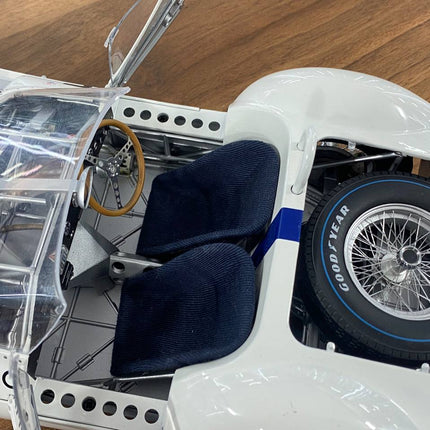 Minichamps Maserati Tipo 61 Birdcage #5 1960 1:12 White/Blue Diecast Model - collector edition scale model