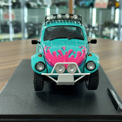 Solido Volkswagen Beetle Buggy Baja 1976 1:18 Diecast Model Car Miami Green - studio product photo of the scale model