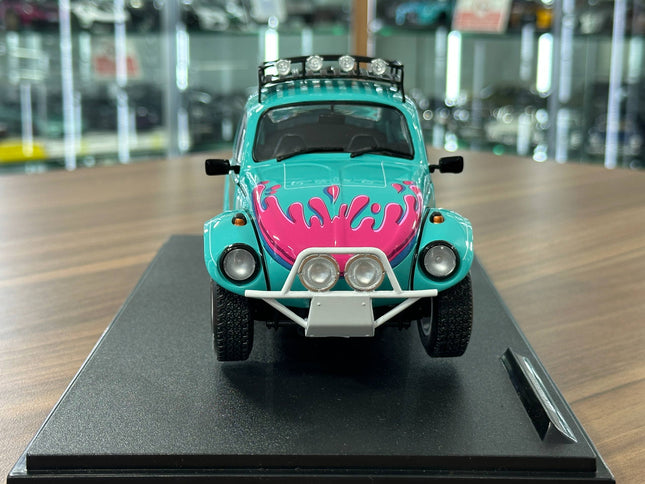 Solido Volkswagen Beetle Buggy Baja 1976 1:18 Diecast Model Car Miami Green - studio product photo of the scale model