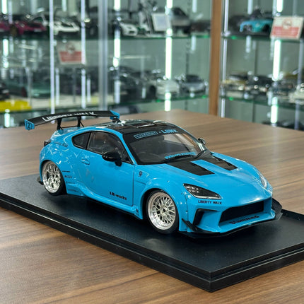 Solido Toyota GR86 LBWK BodyKit 2024 1:18 Baby Blue Diecast Model Car - detailed collector display model