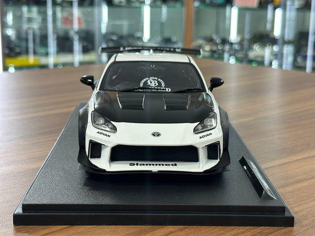 Solido 1:18 Toyota GR86 LBWK BodyKit 2024 White Diecast Model Car - studio product photo of the scale model