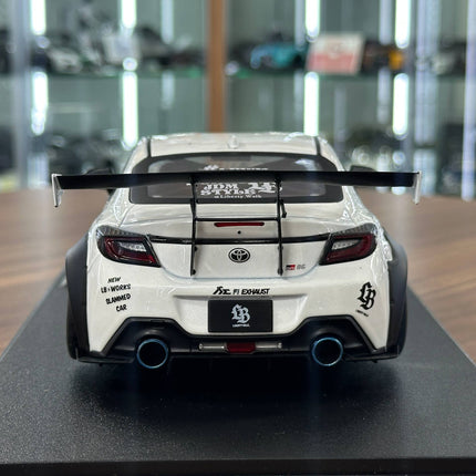 Solido 1:18 Toyota GR86 LBWK BodyKit 2024 White Diecast Model Car - premium collector scale model