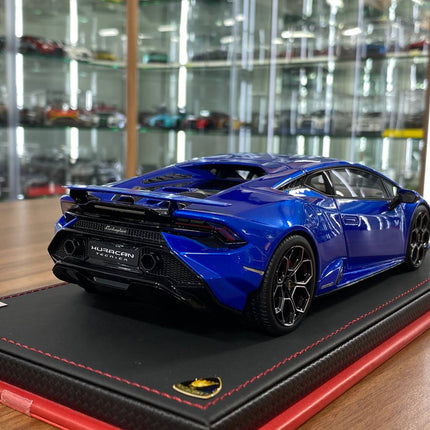 MR Collection 1:18 Lamborghini Huracan Tecnica Blue Nethuns Limited Edition 49 Pcs - fine detailed model replica