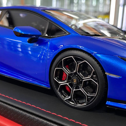 MR Collection 1:18 Lamborghini Huracan Tecnica Blue Nethuns Limited Edition 49 Pcs - collector edition scale model