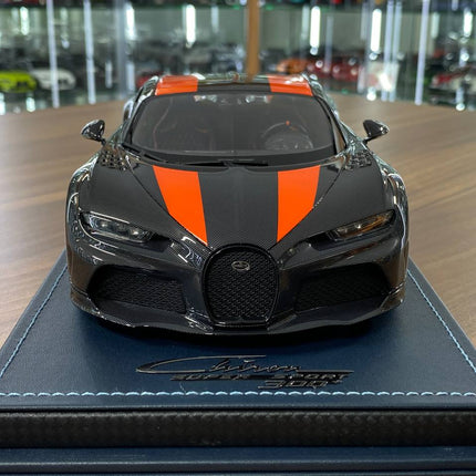 MR Collection Models Bugatti Chiron Super Sport Resin 1:18 Carbon/Orange Line - studio product photo of the scale model