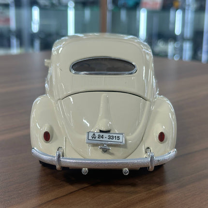 1/18 Diecast Bburago Volkswagen Käfer Beetle (1955) in Beige - premium collector scale model
