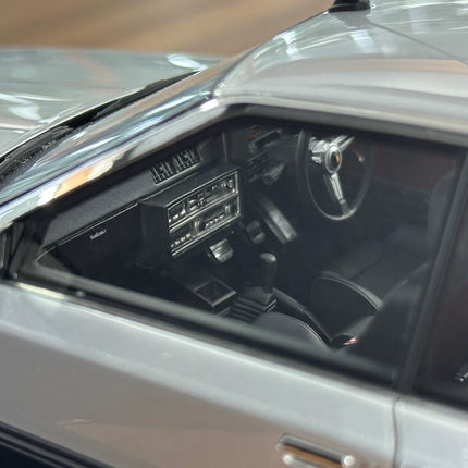 Ignition Model 1:18 Nissan Skyline GT-R 2000 RS-Turbo R30 Silver/Black Resin Model - collectible scale model car