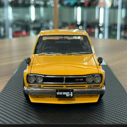 Ignition Model 1:18 Resin Nissan Skyline 2000 GT-R KPGC10 Orange - studio product photo of the scale model