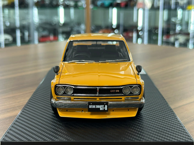 Ignition Model 1:18 Resin Nissan Skyline 2000 GT-R KPGC10 Orange - studio product photo of the scale model