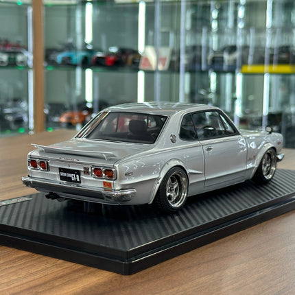 Ignition Model Nissan Skyline 2000 GT-R KPGC10 1:18 Resin Silver - scale model for display