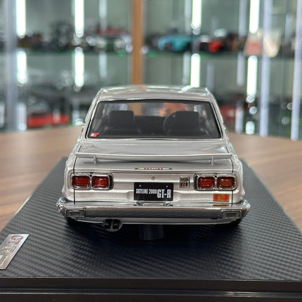Ignition Model Nissan Skyline 2000 GT-R KPGC10 1:18 Resin Silver - studio product photo of the scale model