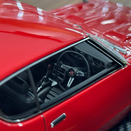 Ignition Model 1:18 Nissan Skyline 2000 GT-R KPGC110 Red Resin Model - collectible scale model car