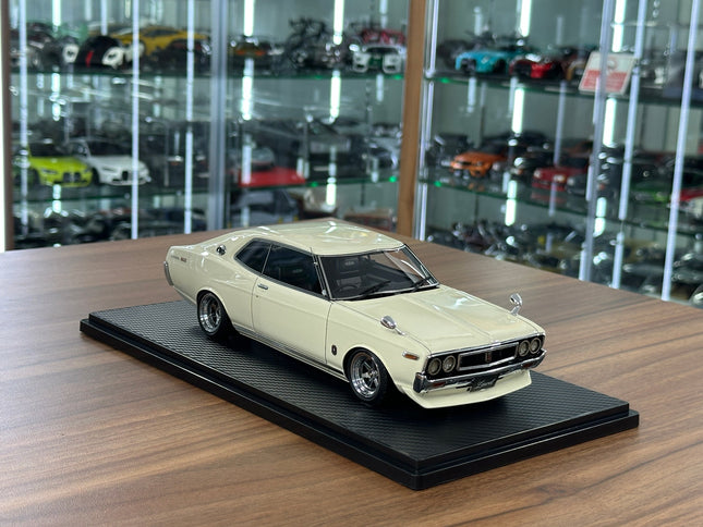 Ignition Model 1:18 Nissan Laurel 2000 SGX C130 White Resin Model - detailed collector display model