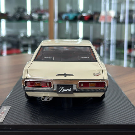Ignition Model 1:18 Nissan Laurel 2000 SGX C130 White Resin Model - studio product photo of the scale model