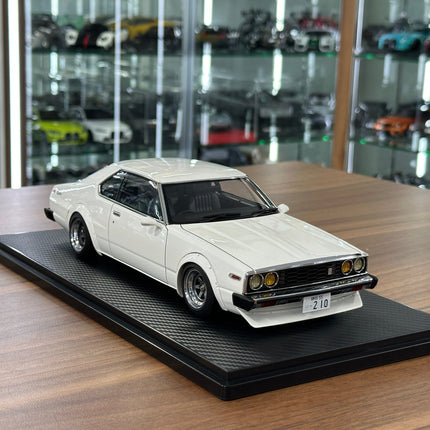 Ignition Model 1:18 Nissan Skyline 2000 GT-ES C210 White Resin Model - detailed collector display model