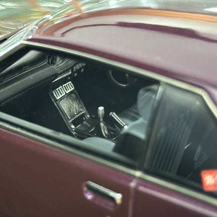 Ignition Model 1:18 Nissan Skyline 2000 GT-ES C210 Purple Resin - detailed model car replica
