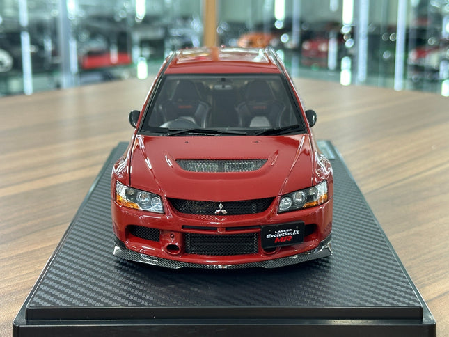 Ignition Model Mitsubishi Lancer Evolution IX MR 1/18 Resin Red - studio product photo of the scale model