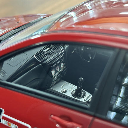 Ignition Model Mitsubishi Lancer Evolution IX MR 1/18 Resin Red - scale model collectible piece