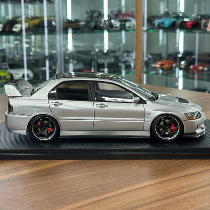 Ignition Model 1:18 Resin Mitsubishi Lancer Evolution IX CT9A Silver - collectible scale model car