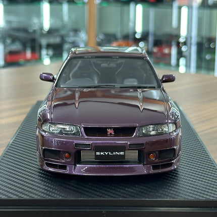 Ignition Model 1:18 Resin Nissan Skyline GT-R BCNR33 Midnight Purple - studio product photo of the scale model