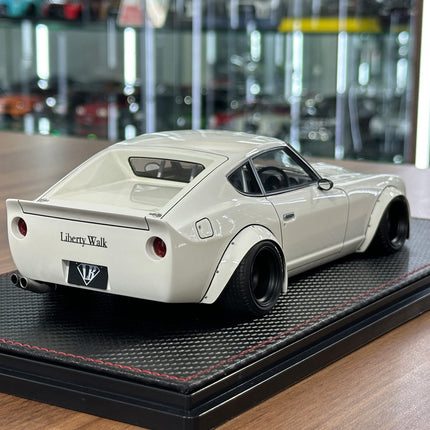 Ignition Model 1:18 Nissan LB-WORKS Fairlady Z S30 F31 White Resin - fine detailed model replica