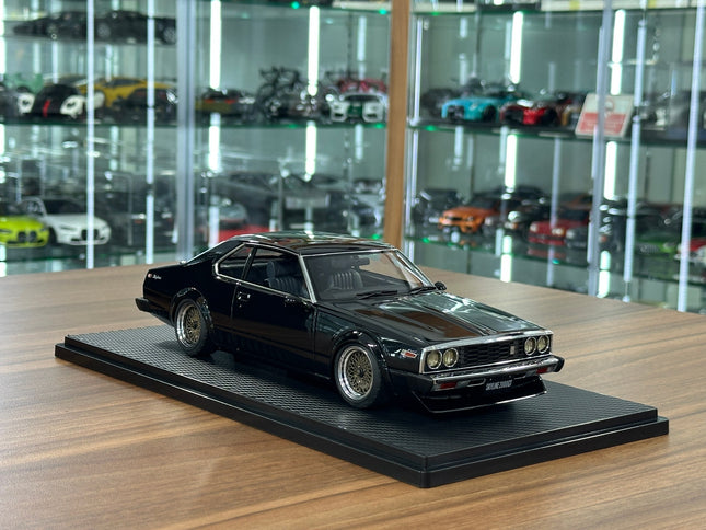 Ignition Model Nissan Skyline 2000 GT-ES C210 1/18 Resin Model Car Black - detailed collector display model