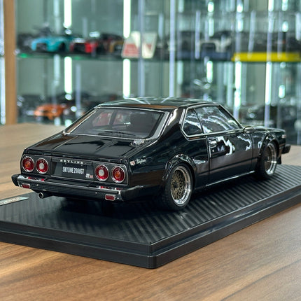 Ignition Model Nissan Skyline 2000 GT-ES C210 1/18 Resin Model Car Black - fine detailed model replica