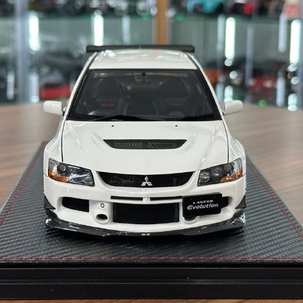 Ignition Model 1:18 Resin Mitsubishi Lancer Evolution IX CT9A White - studio product photo of the scale model