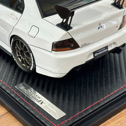 Ignition Model 1:18 Resin Mitsubishi Lancer Evolution IX CT9A White - detailed die-cast style model