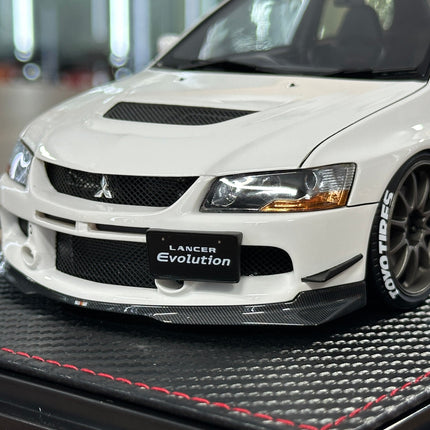 Ignition Model 1:18 Resin Mitsubishi Lancer Evolution IX CT9A White - scale model for display