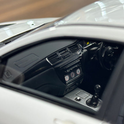 Ignition Model 1:18 Resin Mitsubishi Lancer Evolution IX CT9A White - collector edition scale model