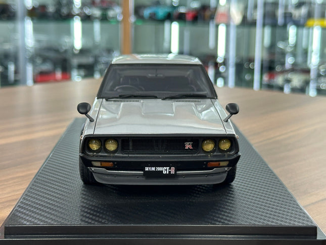 Ignition Model 1:18 Nissan Skyline 2000 GT-R KPGC110 Silver Custom Diecast Model - studio product photo of the scale model