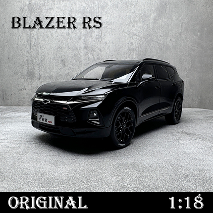 YX Car Model Chevrolet Blazer RS Black 1:18 Diecast Model Car - detailed collector display model