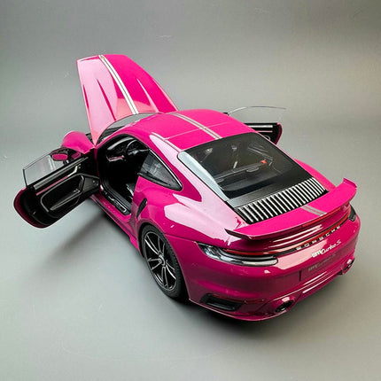Minichamps Porsche Turbo S 1:18 Diecast Model Car - scale model for display