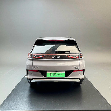 OEM BYD Sea Lion 05 EV Gray 1:18 Diecast Model Car - scale model for display